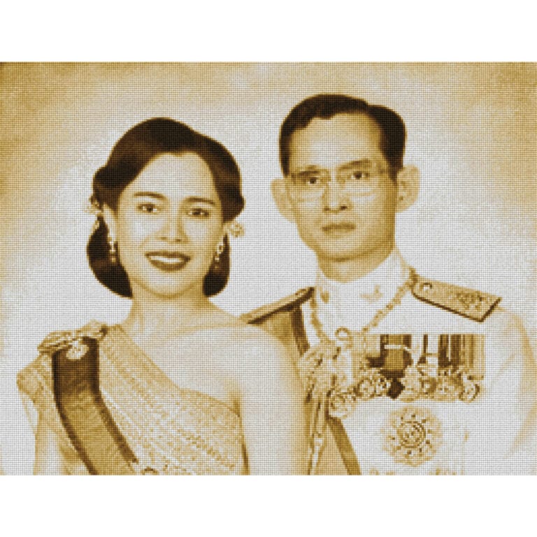 RQ9-01 : ในหลวงราชินี