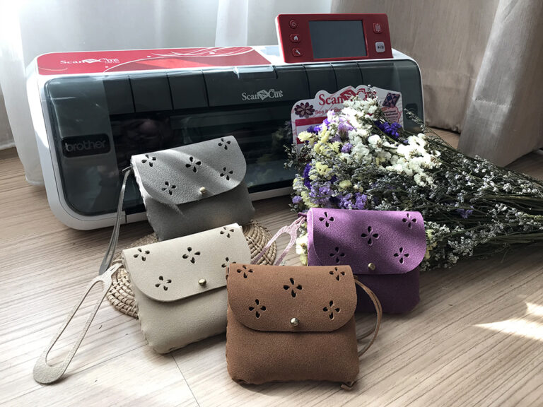 ไฟล์ ScanNCut : No Sew Leather Coin Purse กระเป๋าเหรียญหนังฉลุลาย (ไม่ต้องเย็บ)